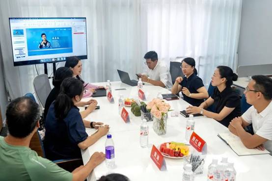 https://mmbiz.qpic.cn/sz_mmbiz_jpg/4yPReGGbKC3AqibLkagFaDg9KynPdiayYfrdYA78tziaiax0L6KWRFicNicysOOMJp13egQo6Sm0Uo7uS3UfeSCYdQIw/640?wx_fmt=jpeg&from=appmsg